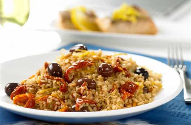 brown-rice-with-sun-dried-tomatoes-olives-and-pine-nuts.jpg.jpg
